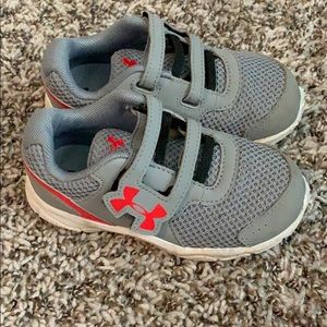 Toddler boys athletic shoes